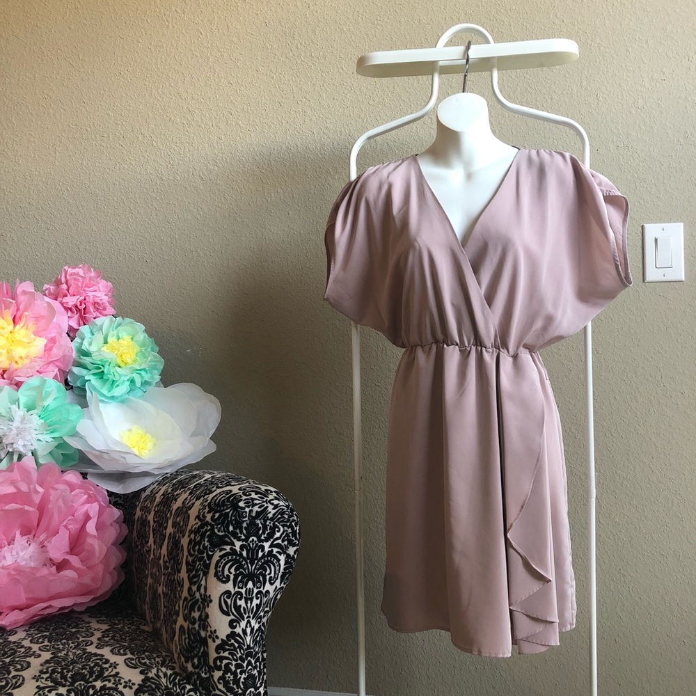 A cute H&M dress in the pastel pink color